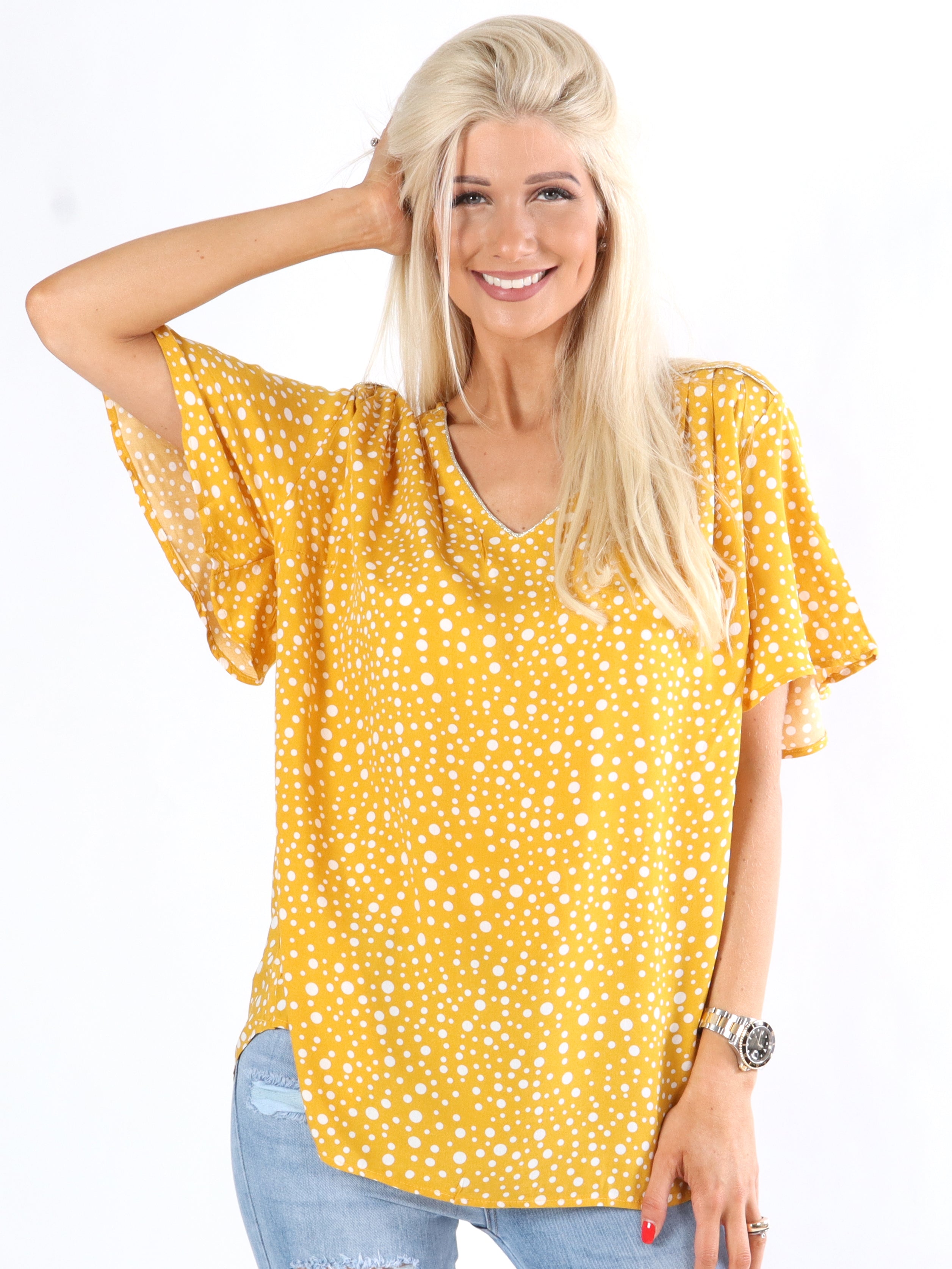 Leslie - Sort bluse med prikker og søde ærmer